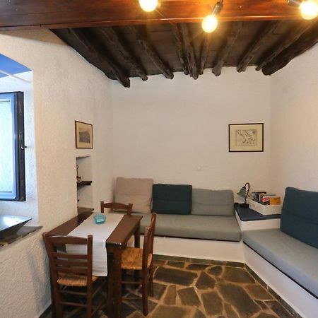 Le Petit Chateau Ano Syros Exterior photo